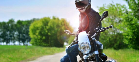 バイクとライダー